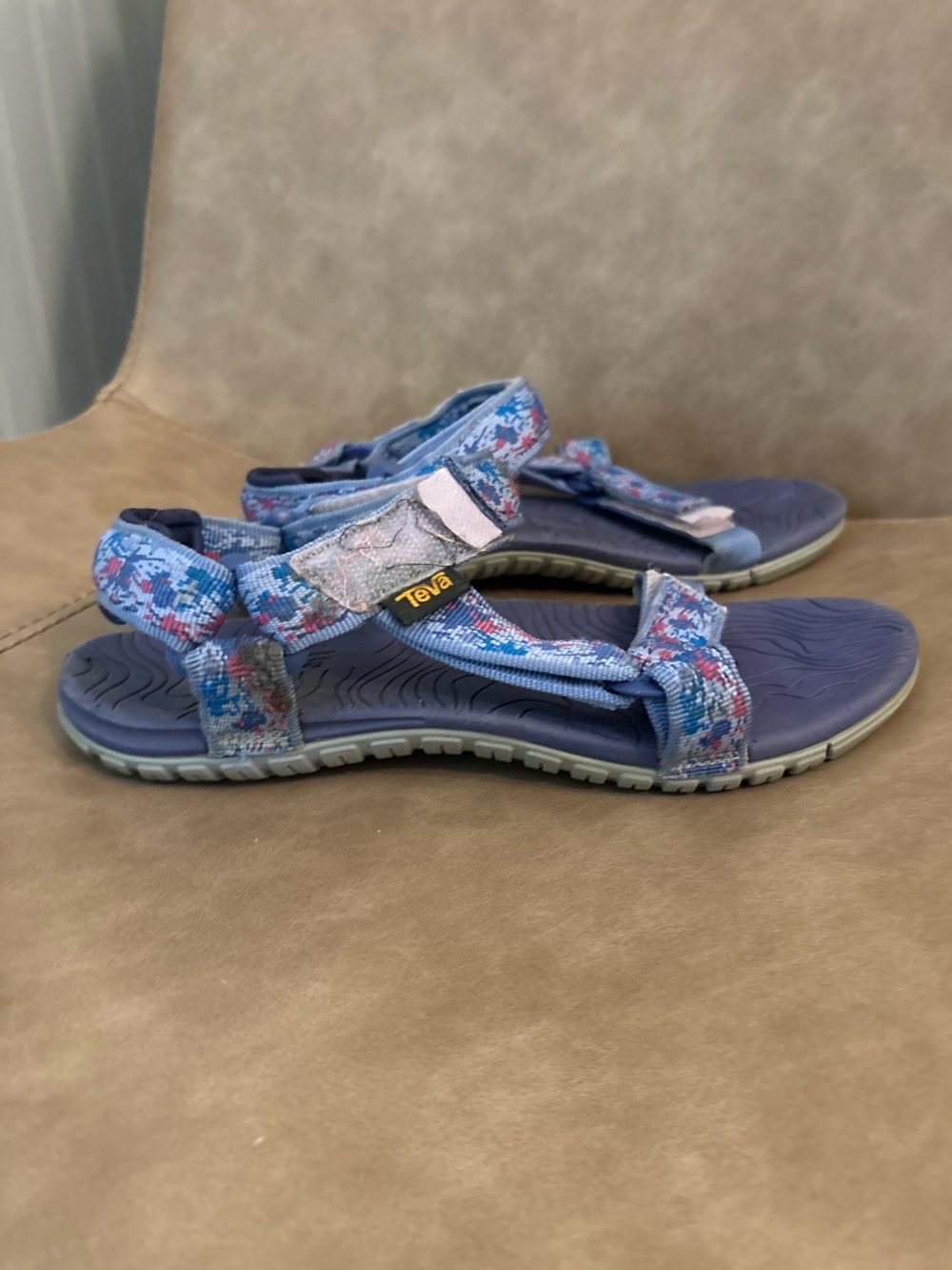 Teva Hurricane splash 3 blue purple Velcro sandals shoes size 4
